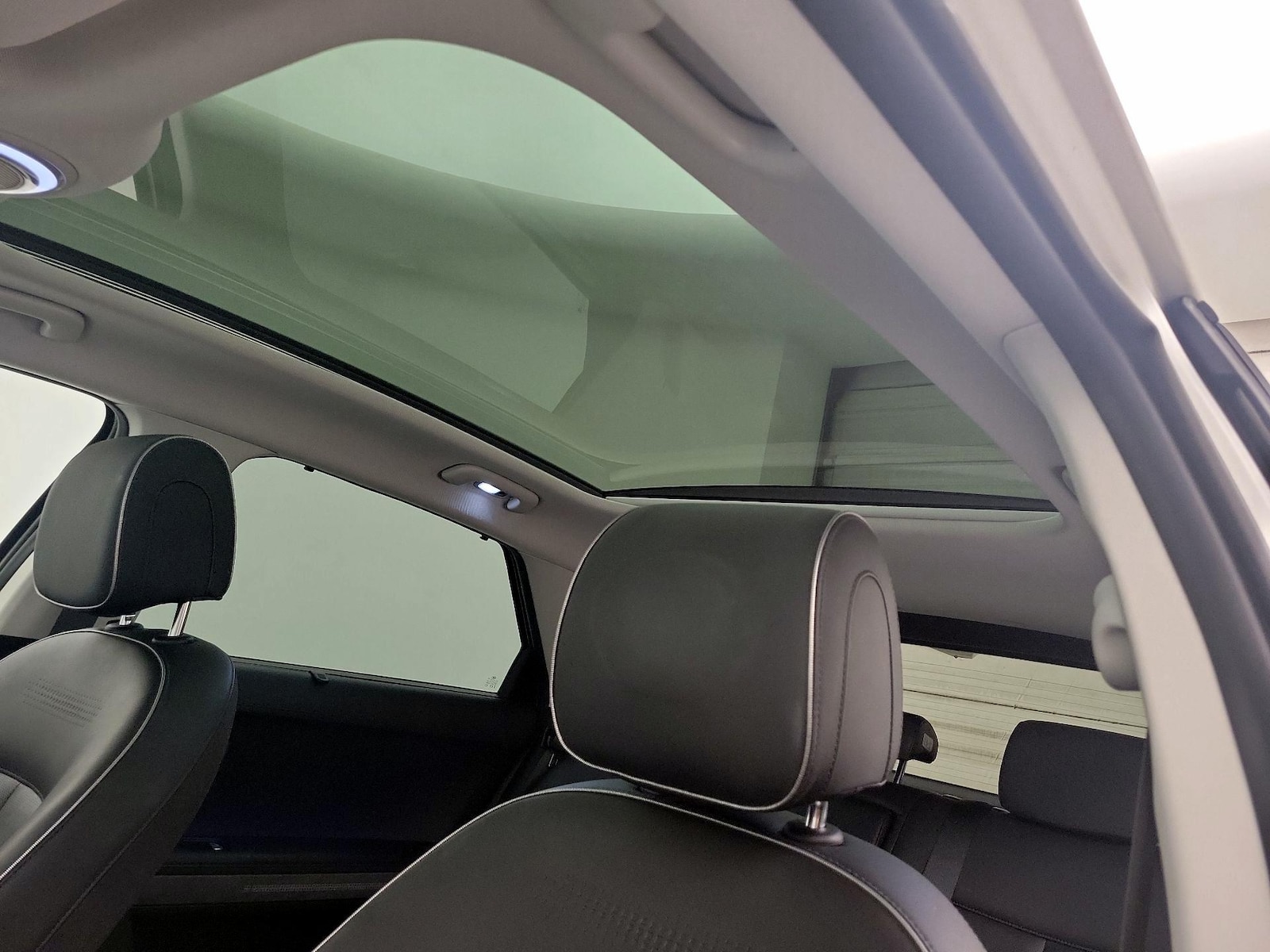Skylight(s) & Overhead Airbags