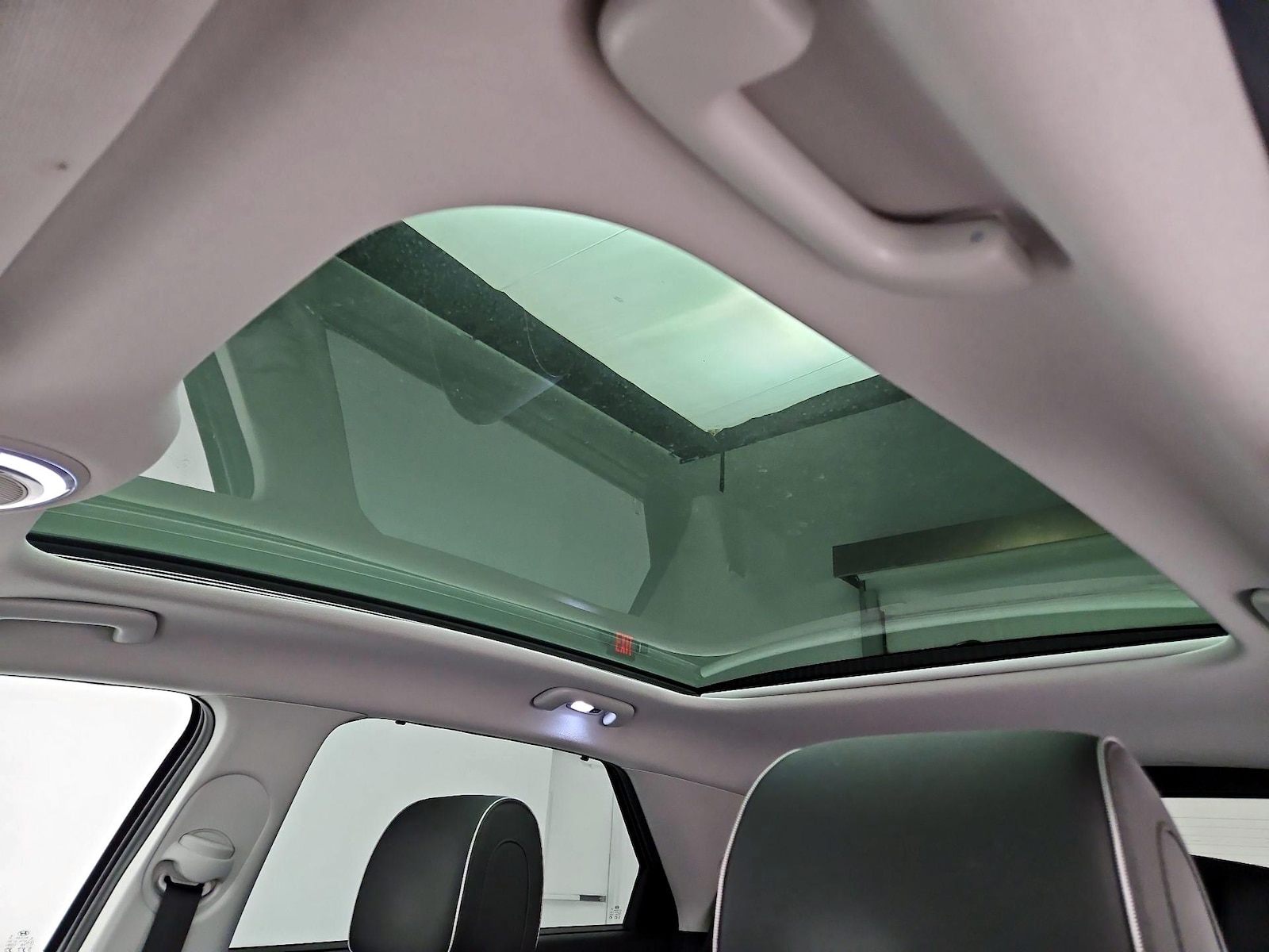 Skylight(s) & Overhead Airbags