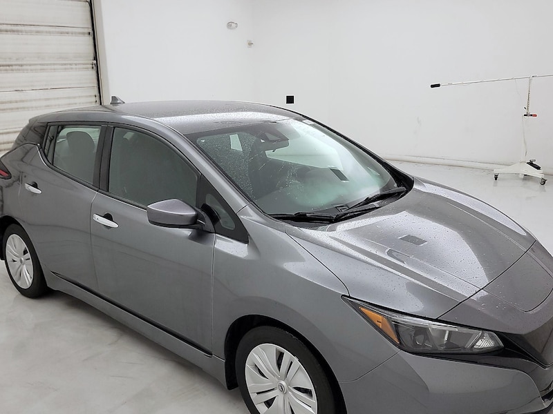 2025 Nissan Leaf S