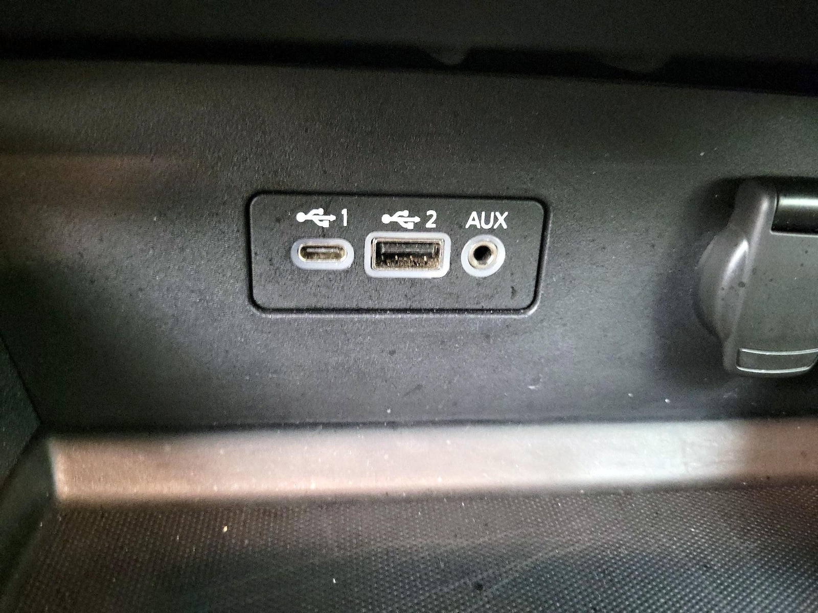 2025 Nissan Altima SV - Photo 17
