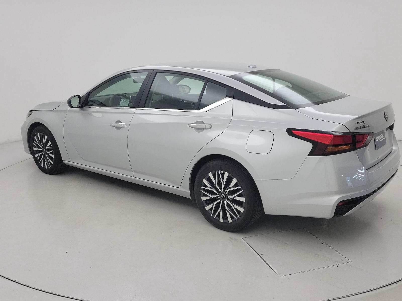 2025 Nissan Altima SV - Photo 7