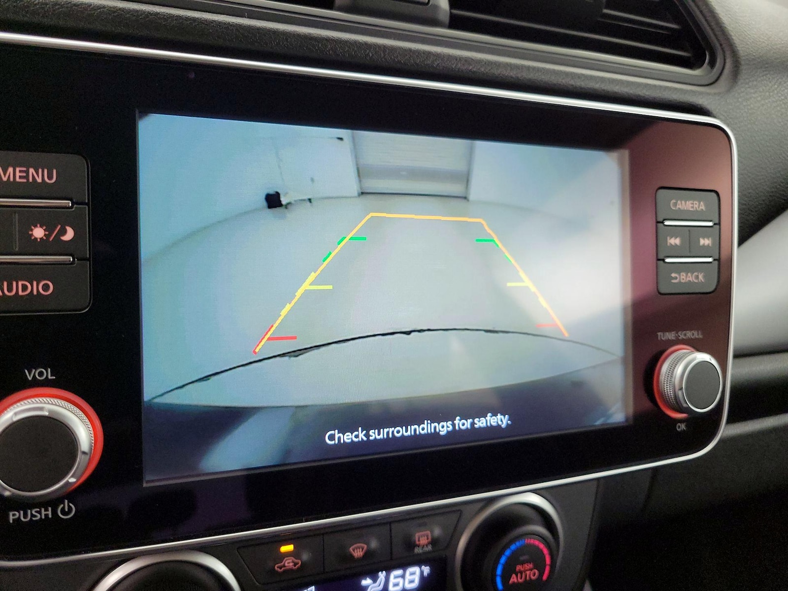 2025 Nissan Leaf S - Photo 15