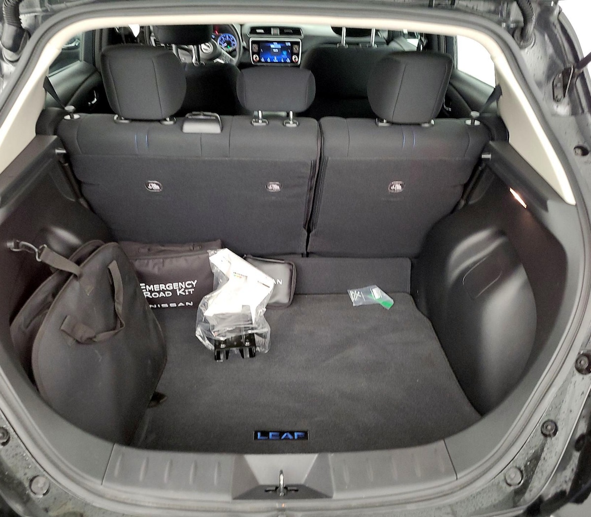 Trunk/Cargo (Seats Up)
