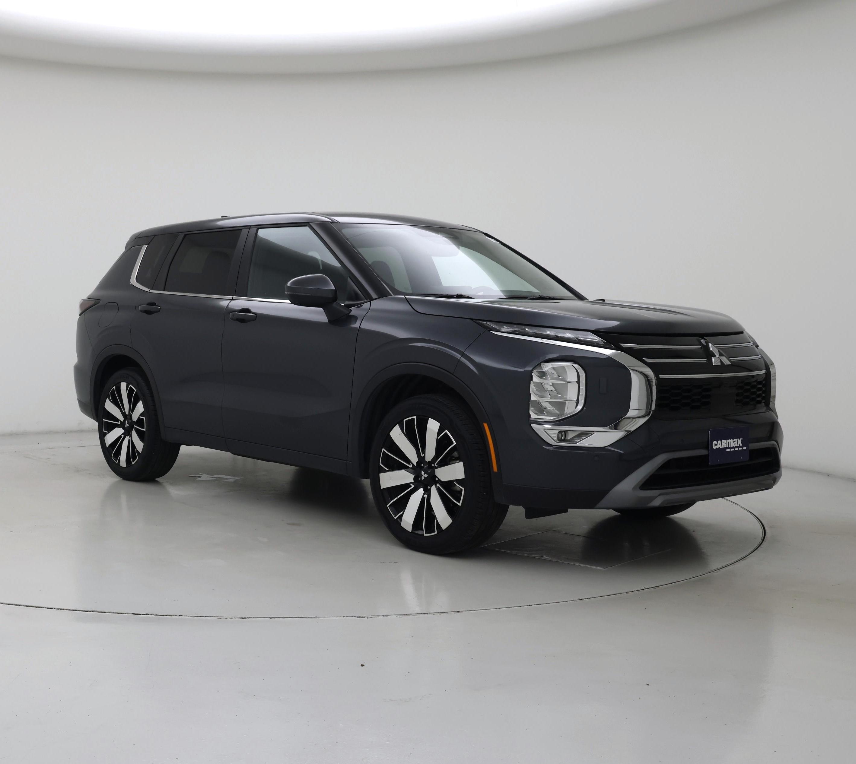 Gray 2025 Mitsubishi Outlander SUV / Crossover Front-Wheel Drive Automatic