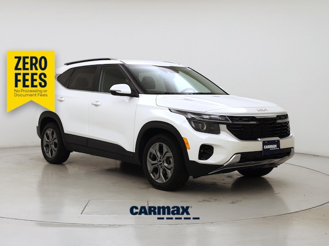 White 2024 Kia Seltos SUV / Crossover All-Wheel Drive Automatic