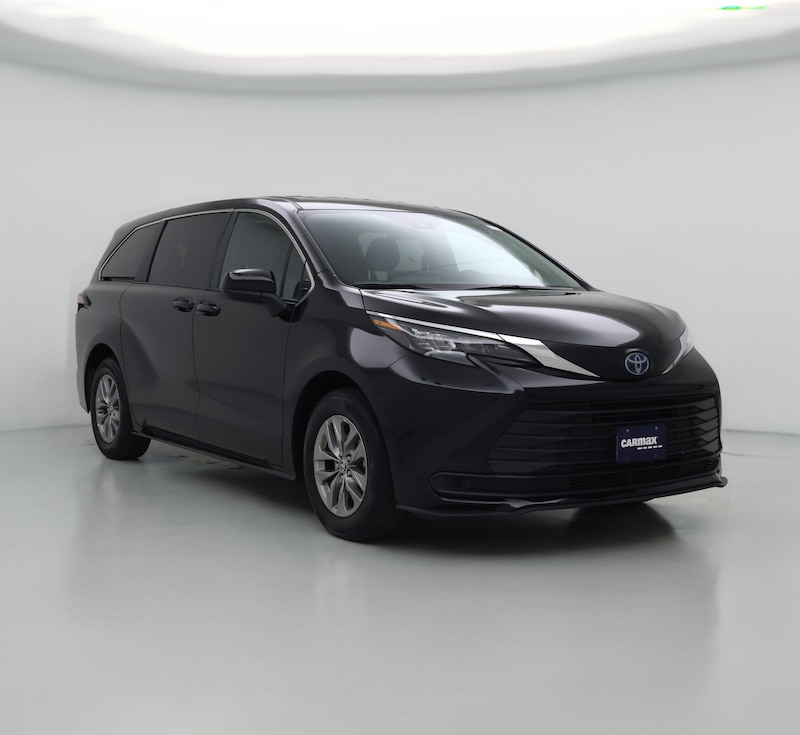 2025 Toyota Sienna LE