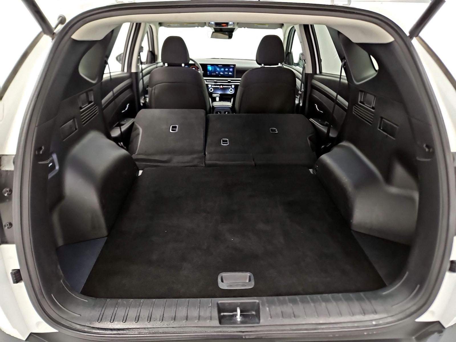 2025 Hyundai Tucson SEL - Photo 22