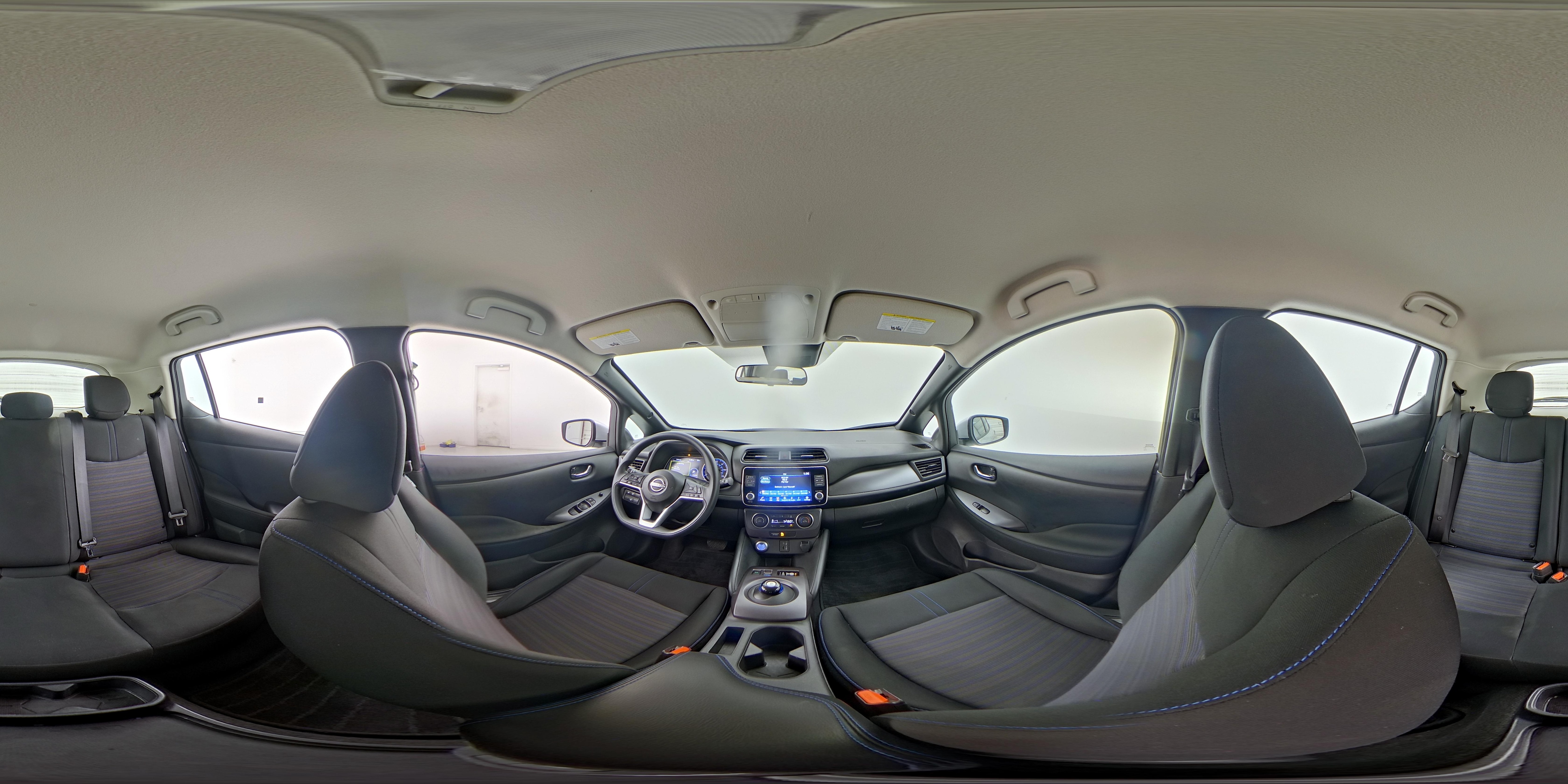 2025 Nissan Leaf S - Photo 24