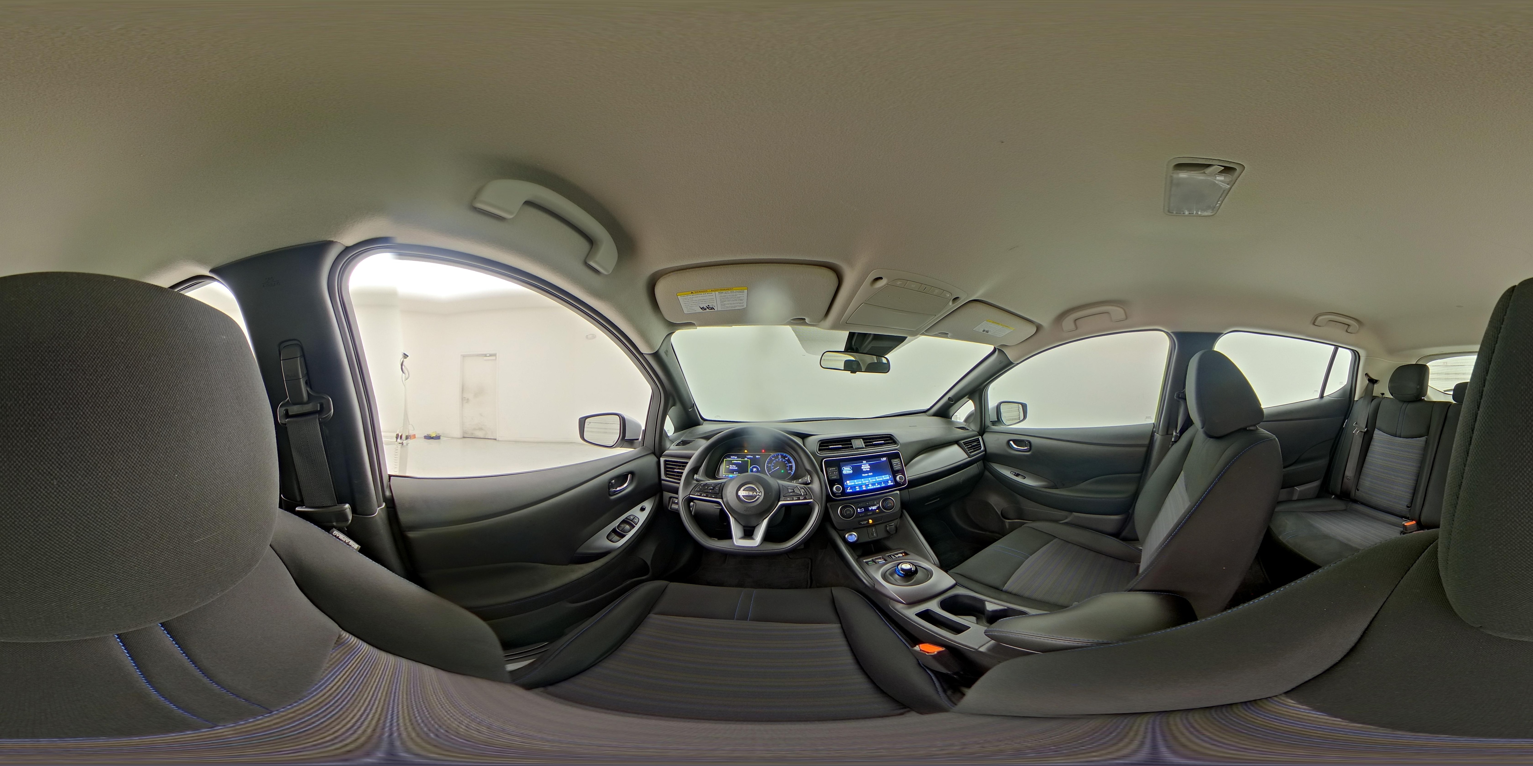 2025 Nissan Leaf S - Photo 26