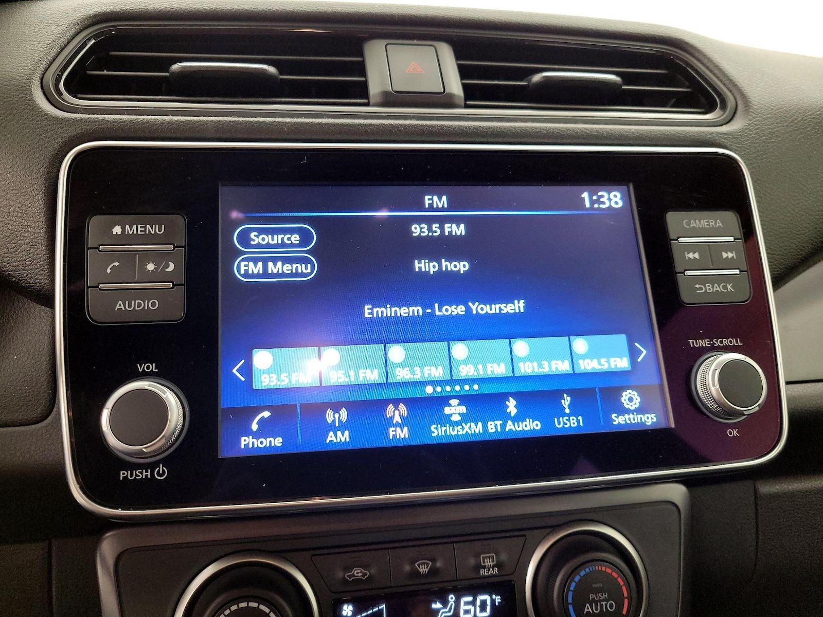 2025 Nissan Leaf S - Photo 16