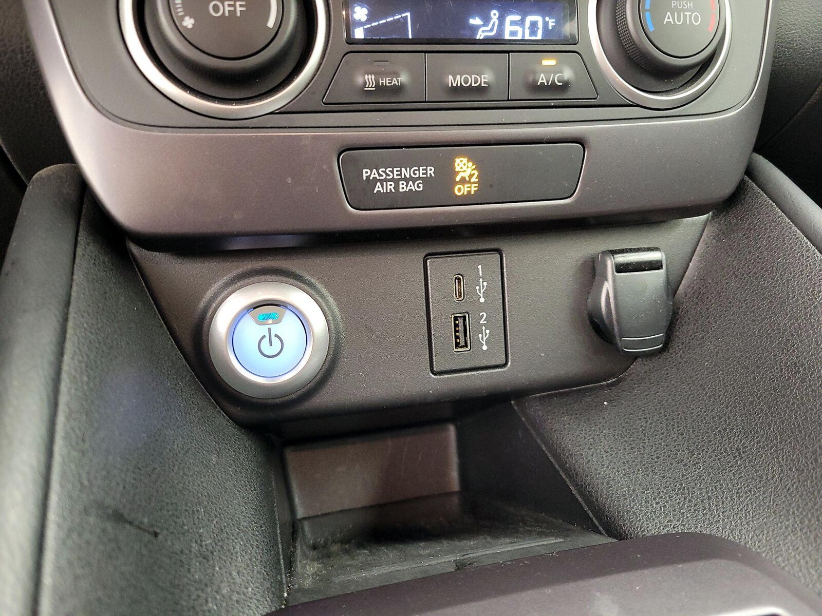 2025 Nissan Leaf S - Photo 19