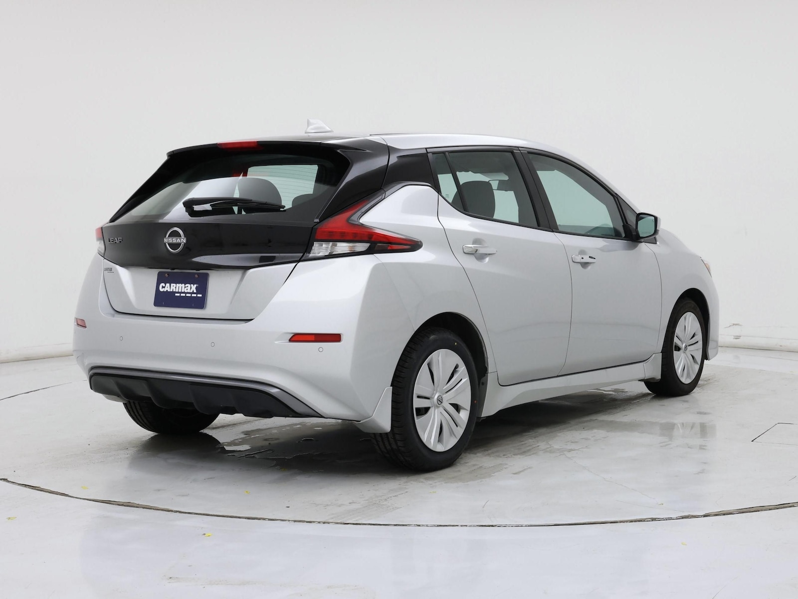 2025 Nissan Leaf S - Photo 9