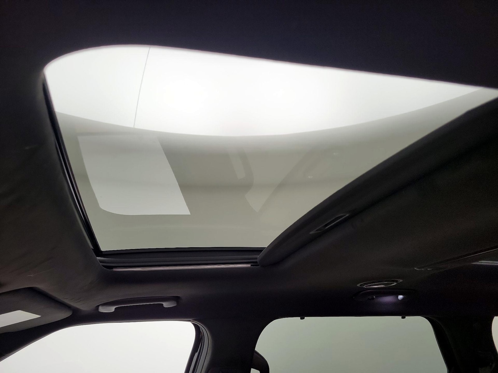 Sunroof(s) & Skylight(s)