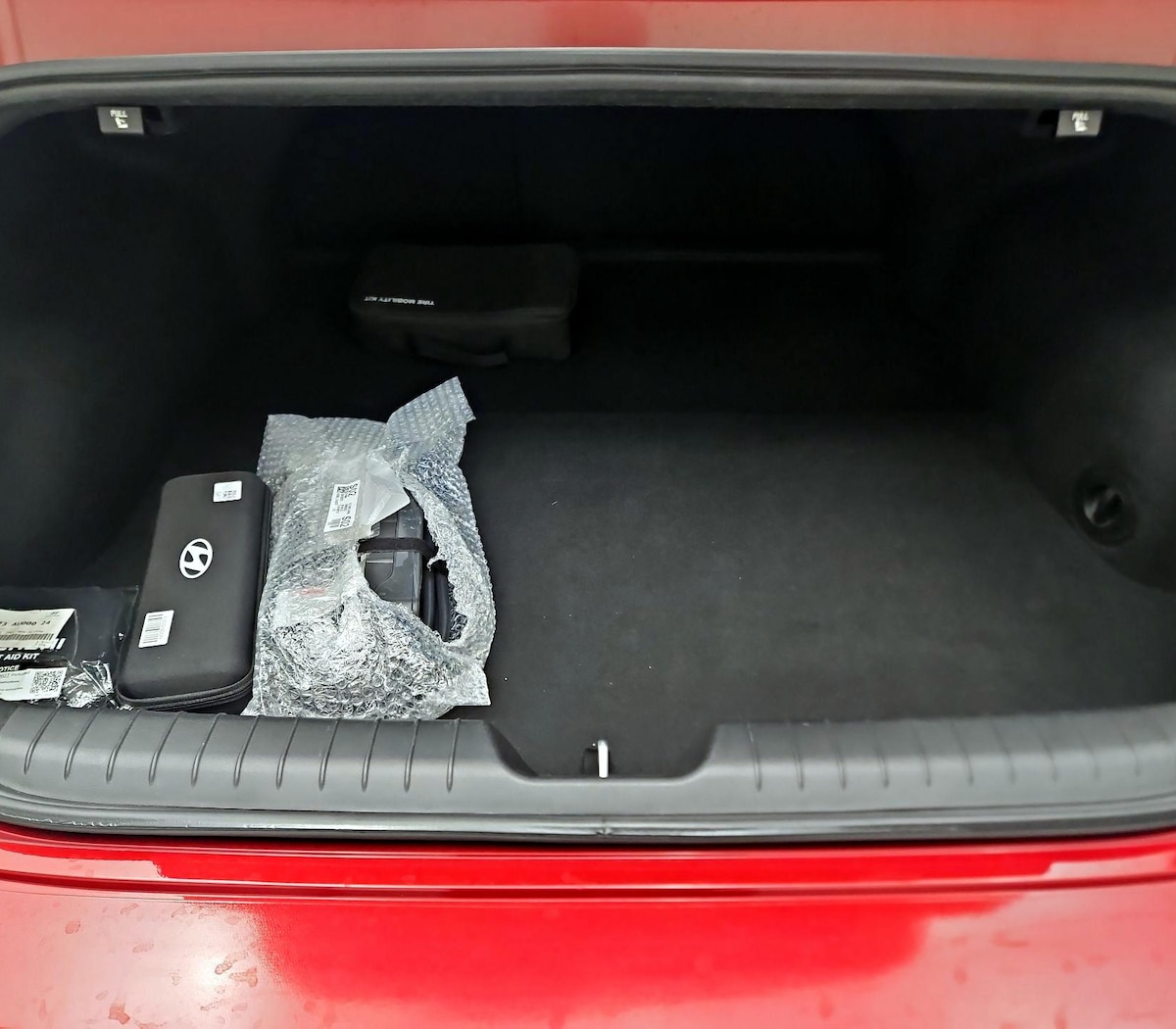 Trunk/Cargo (Seats Up)