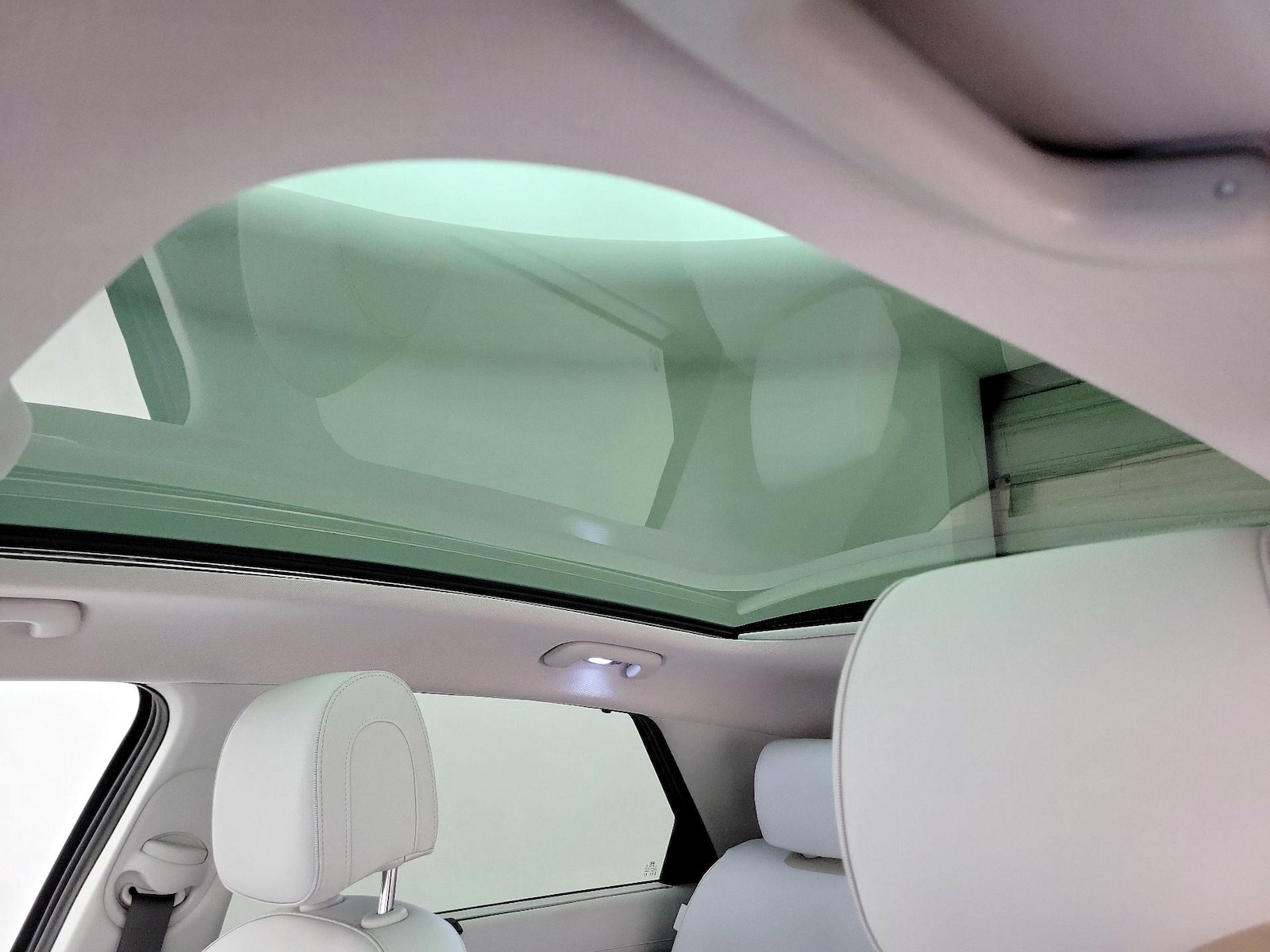 Skylight(s) & Overhead Airbags