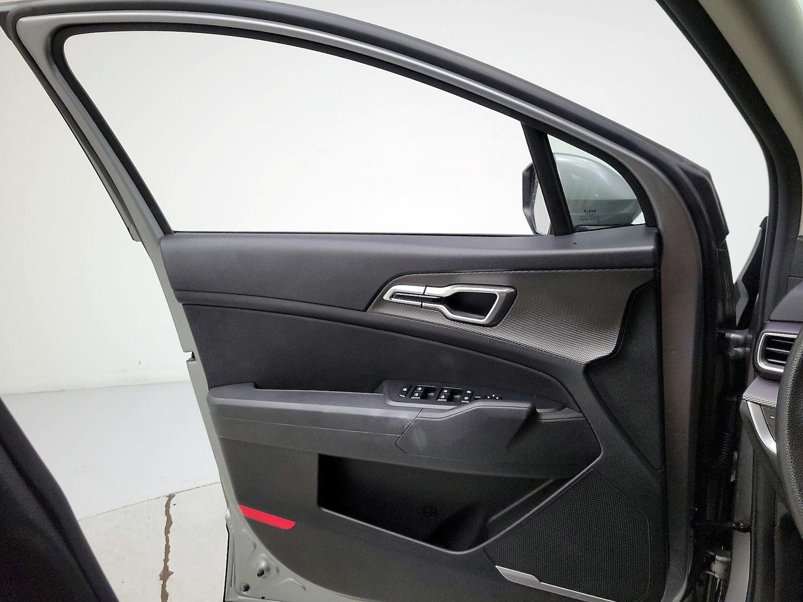 2024 Kia Sportage LX - Photo 13