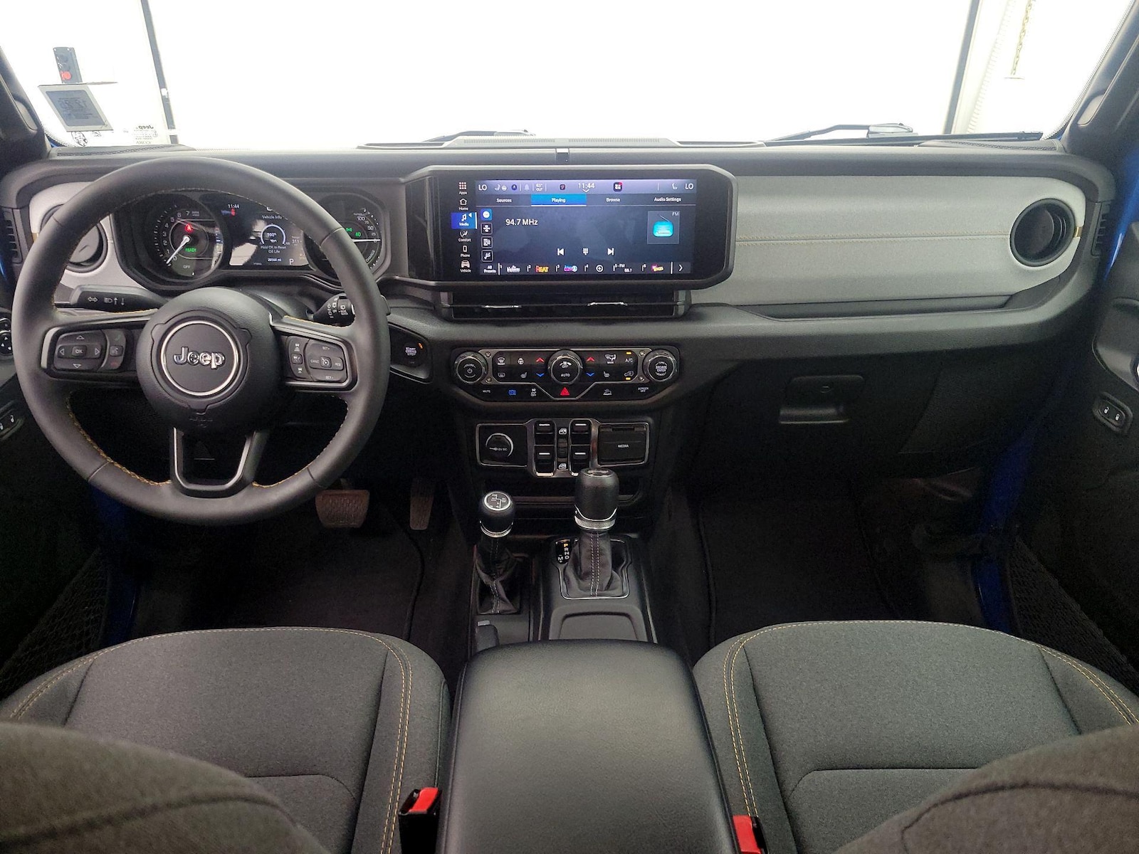Apple CarPlay® & Android Auto™