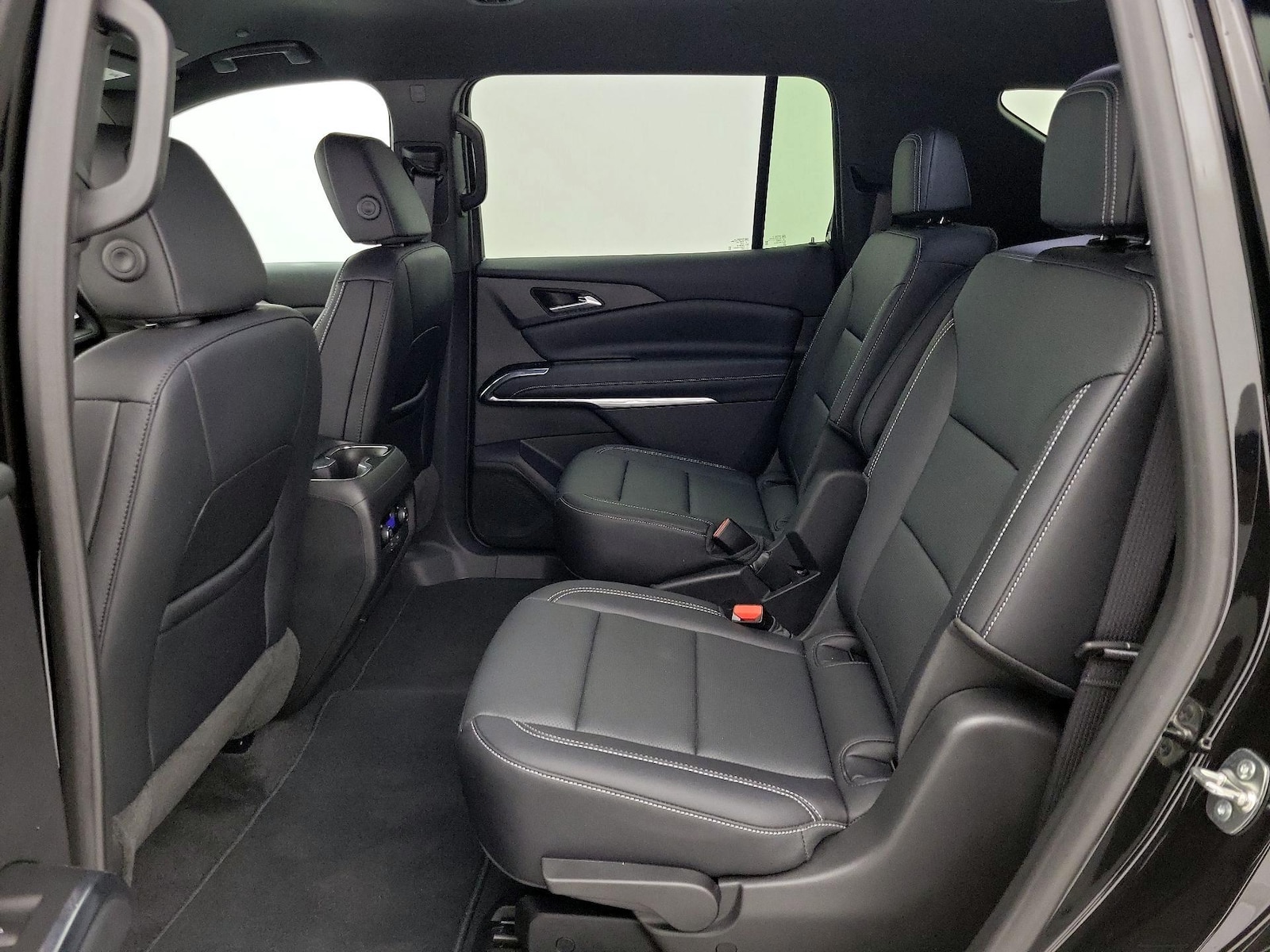 2025 Chevrolet Traverse LT - Photo 21