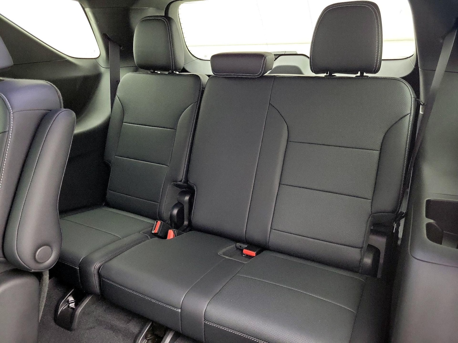 2025 Chevrolet Traverse LT - Photo 22
