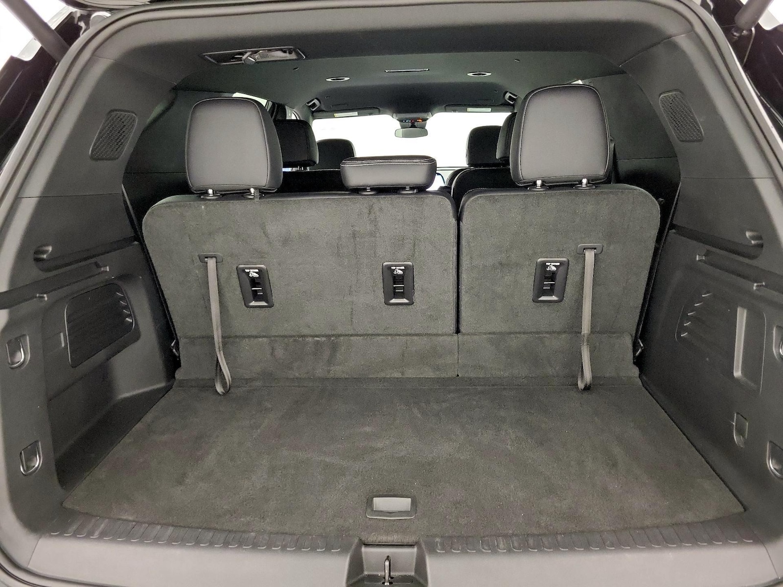 2025 Chevrolet Traverse LT - Photo 23