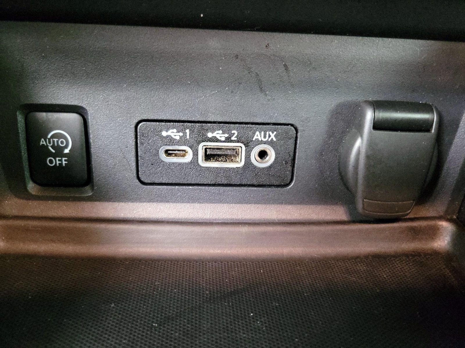 2024 Nissan Sentra SV - Photo 19