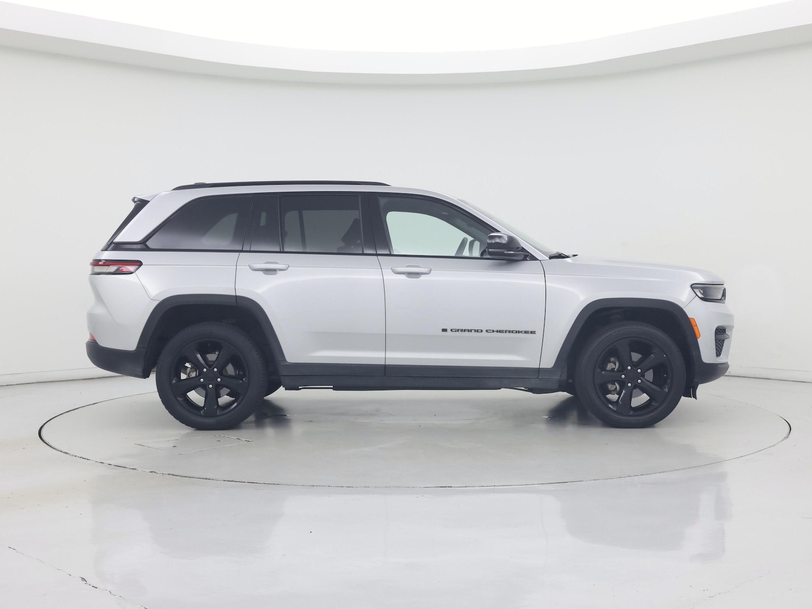 2023 Jeep Grand Cherokee Altitude - Photo 8