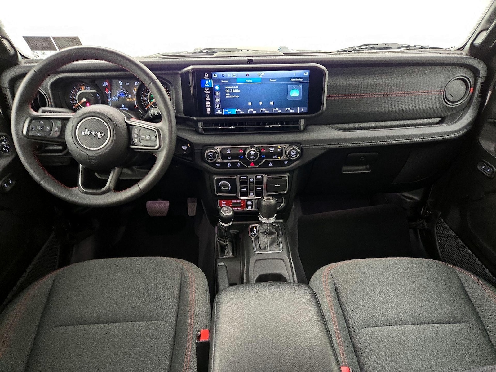 Apple CarPlay® & Android Auto™