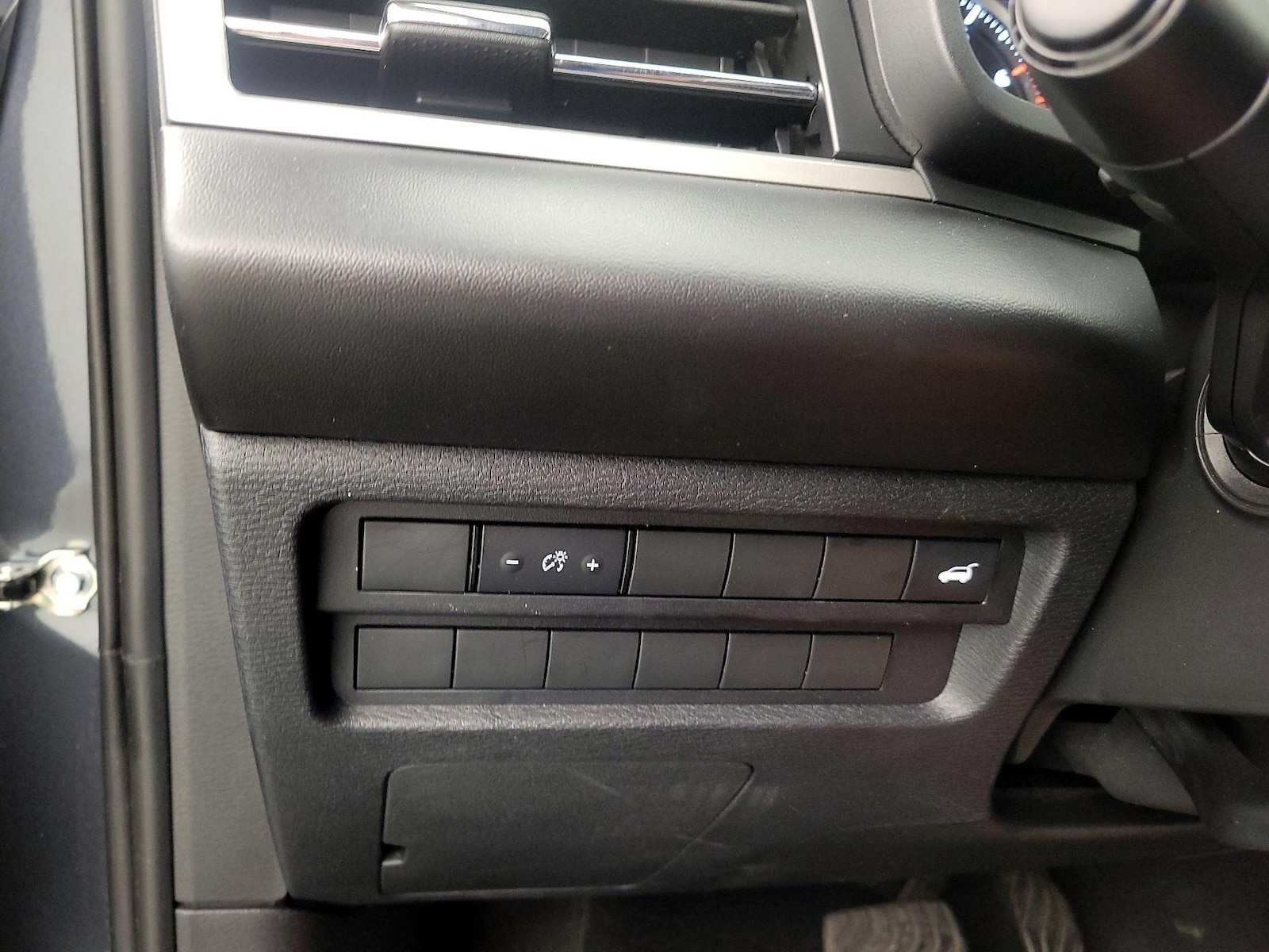 2024 Mitsubishi Outlander SE - Photo 14