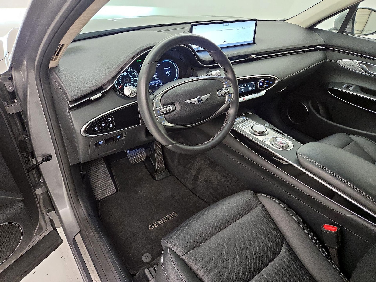 2025 GENESIS GV70 Standard - Photo 12