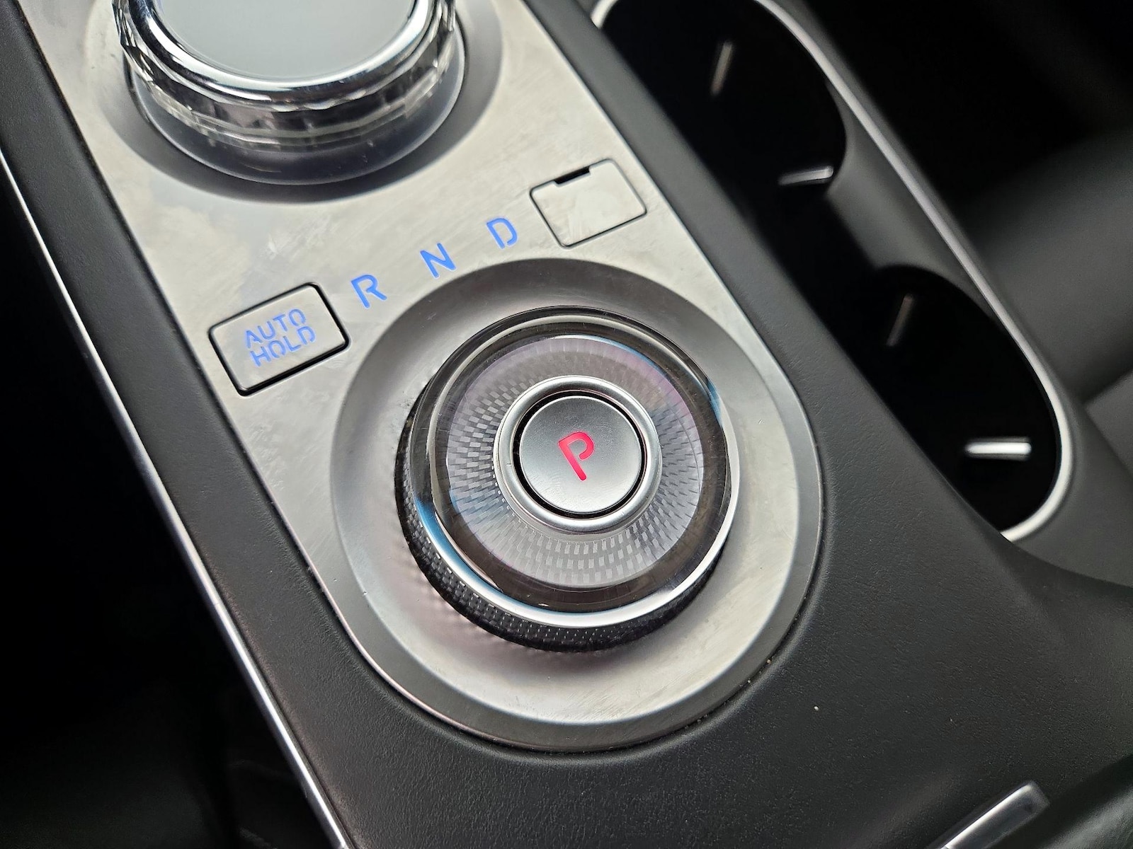 2025 GENESIS GV70 Standard - Photo 19