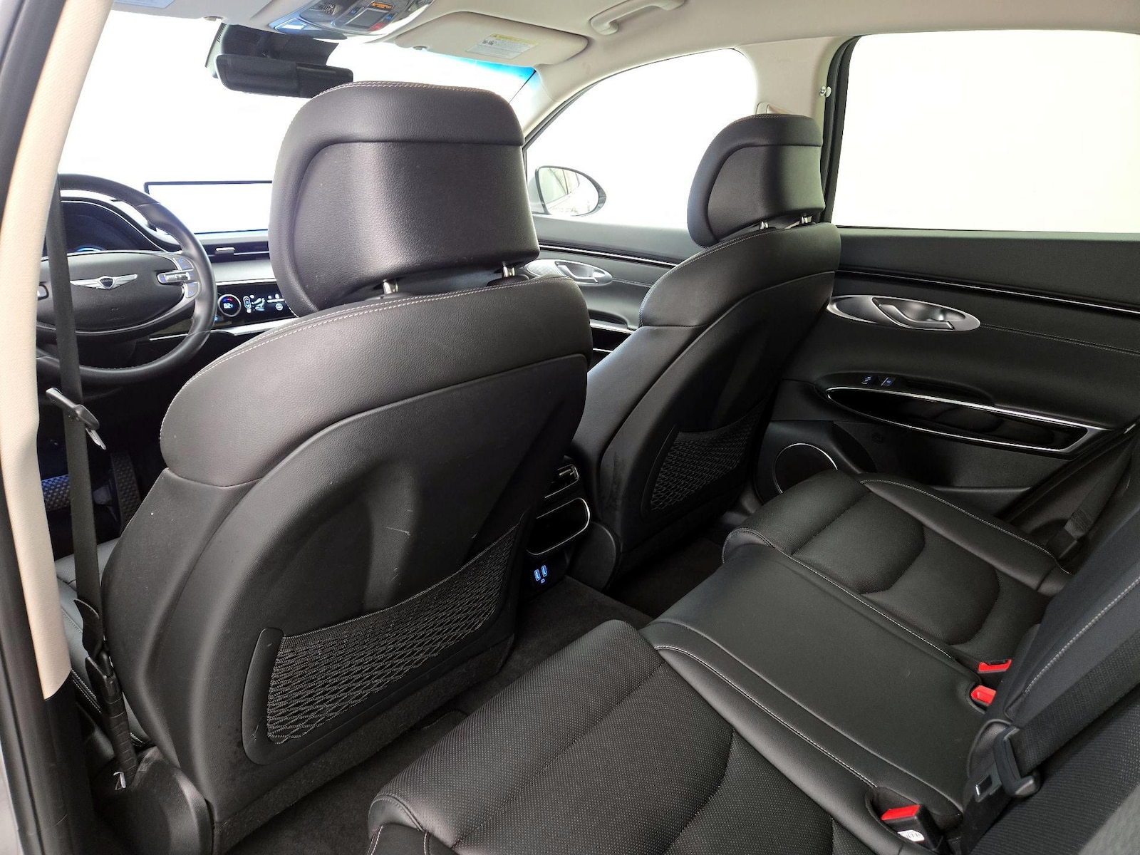 2025 GENESIS GV70 Standard - Photo 21