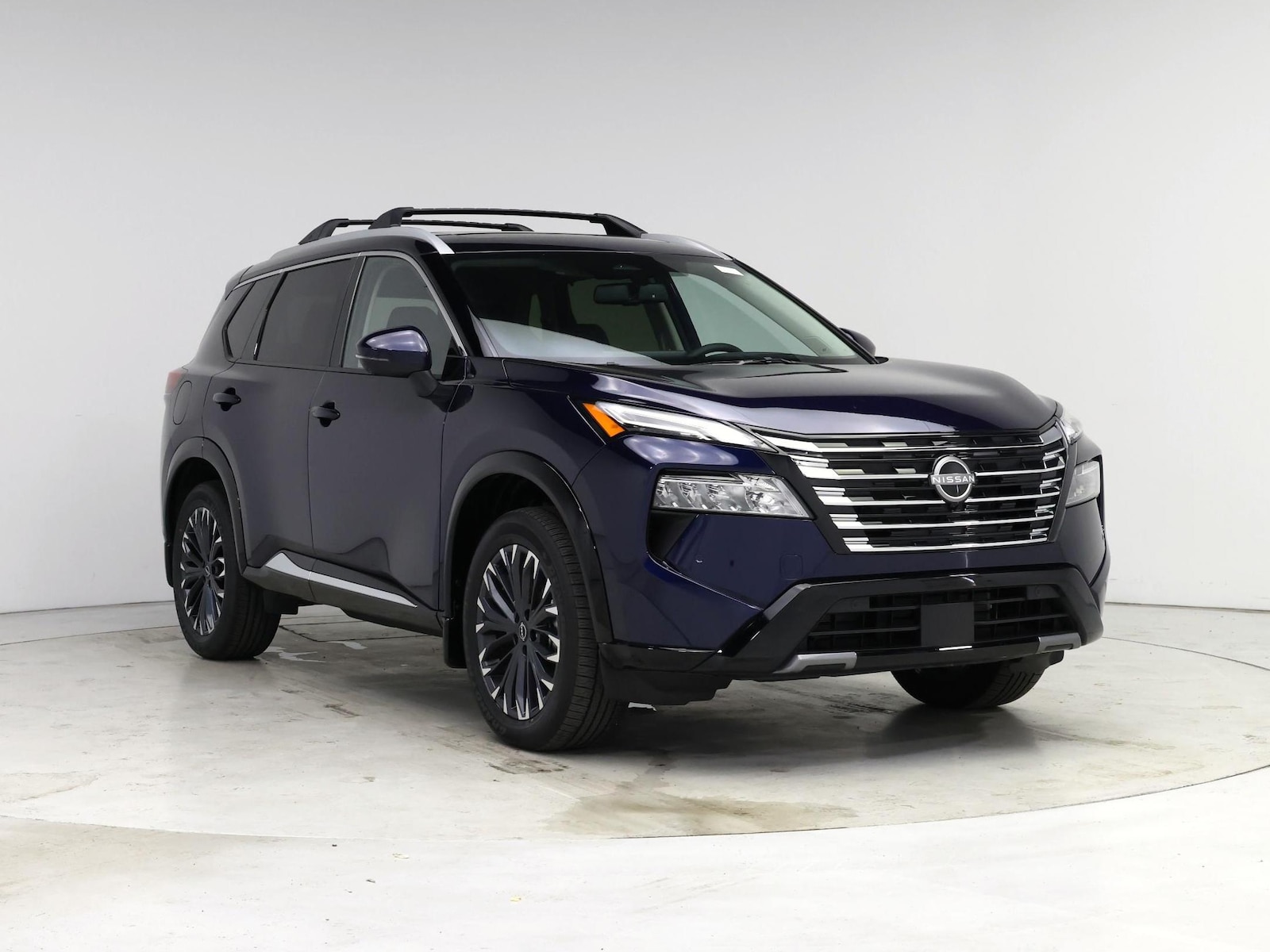 2026 Nissan Rogue Platinum - Photo 2