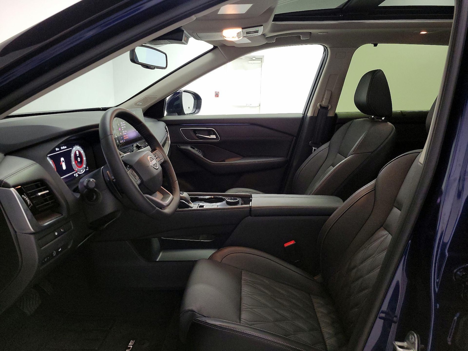 2026 Nissan Rogue Platinum - Photo 12