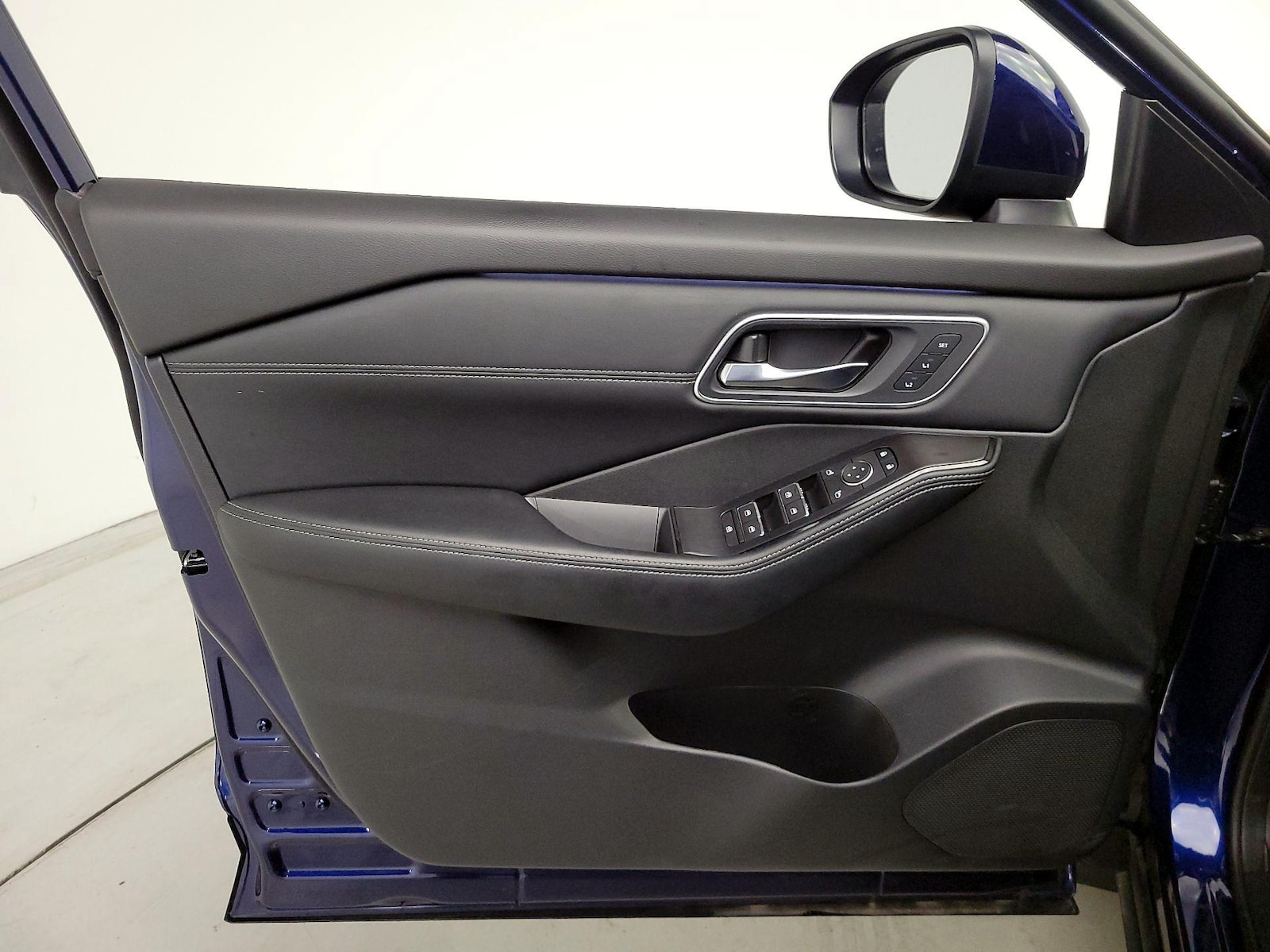 2026 Nissan Rogue Platinum - Photo 13