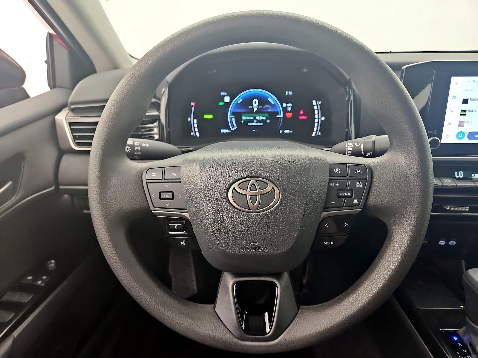 2026 Toyota Camry LE - Photo 11