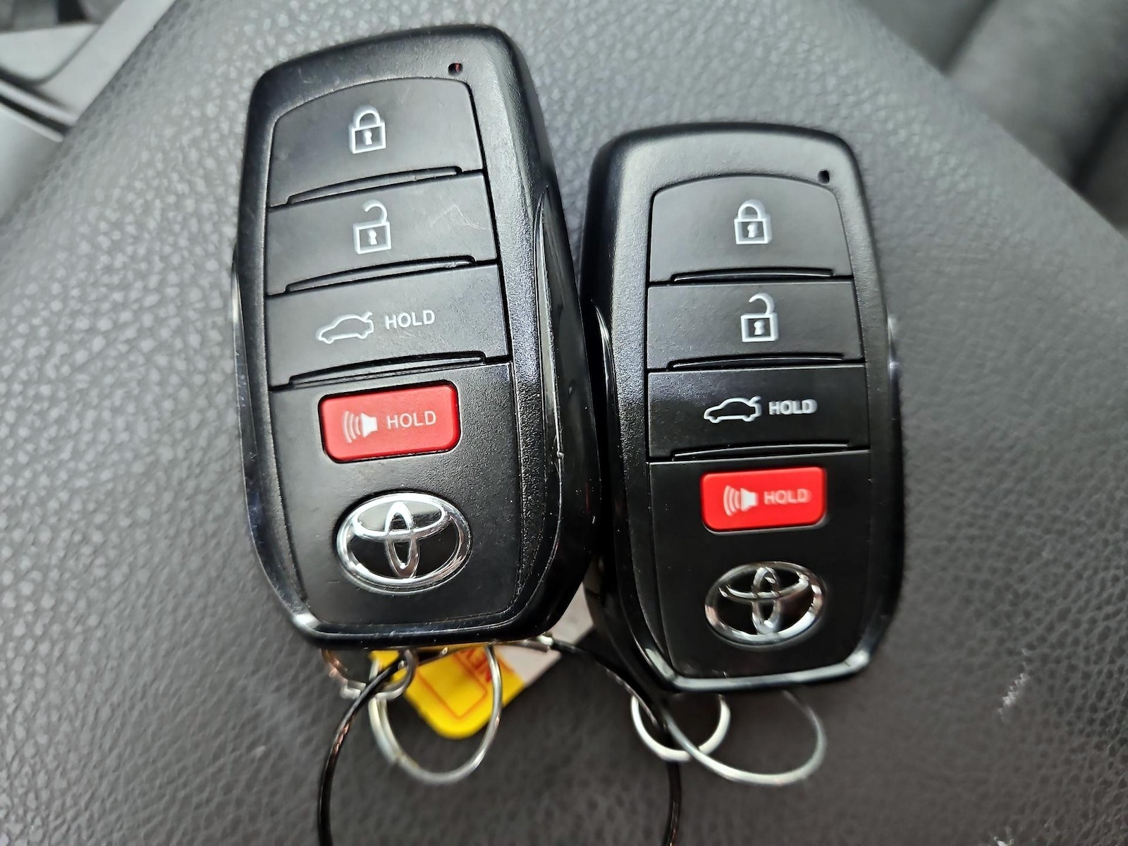2026 Toyota Camry LE - Photo 23