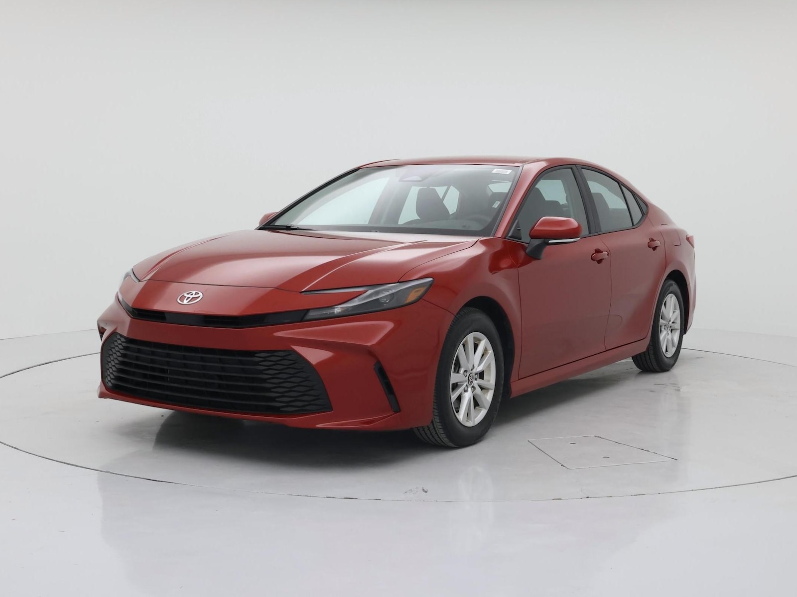 2026 Toyota Camry LE - Photo 5
