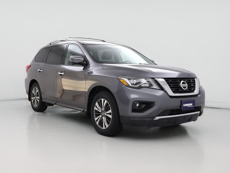 2017 Nissan Pathfinder SL