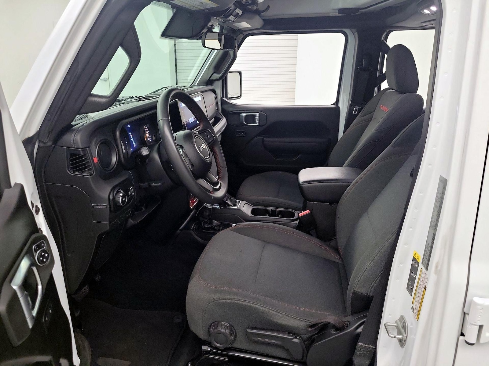 2025 Jeep Wrangler 4-Door Rubicon - Photo 10
