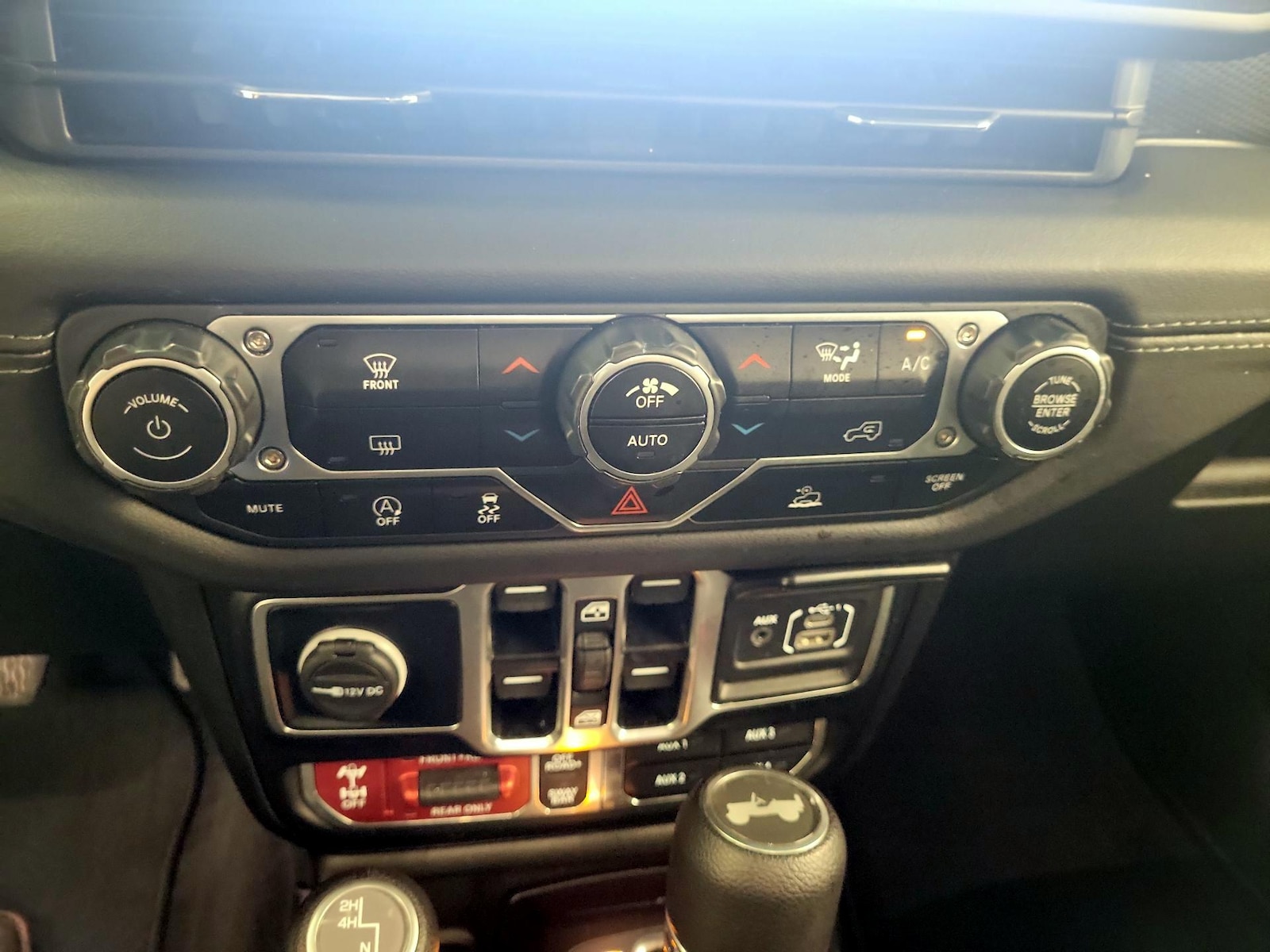 2025 Jeep Wrangler 4-Door Rubicon - Photo 15