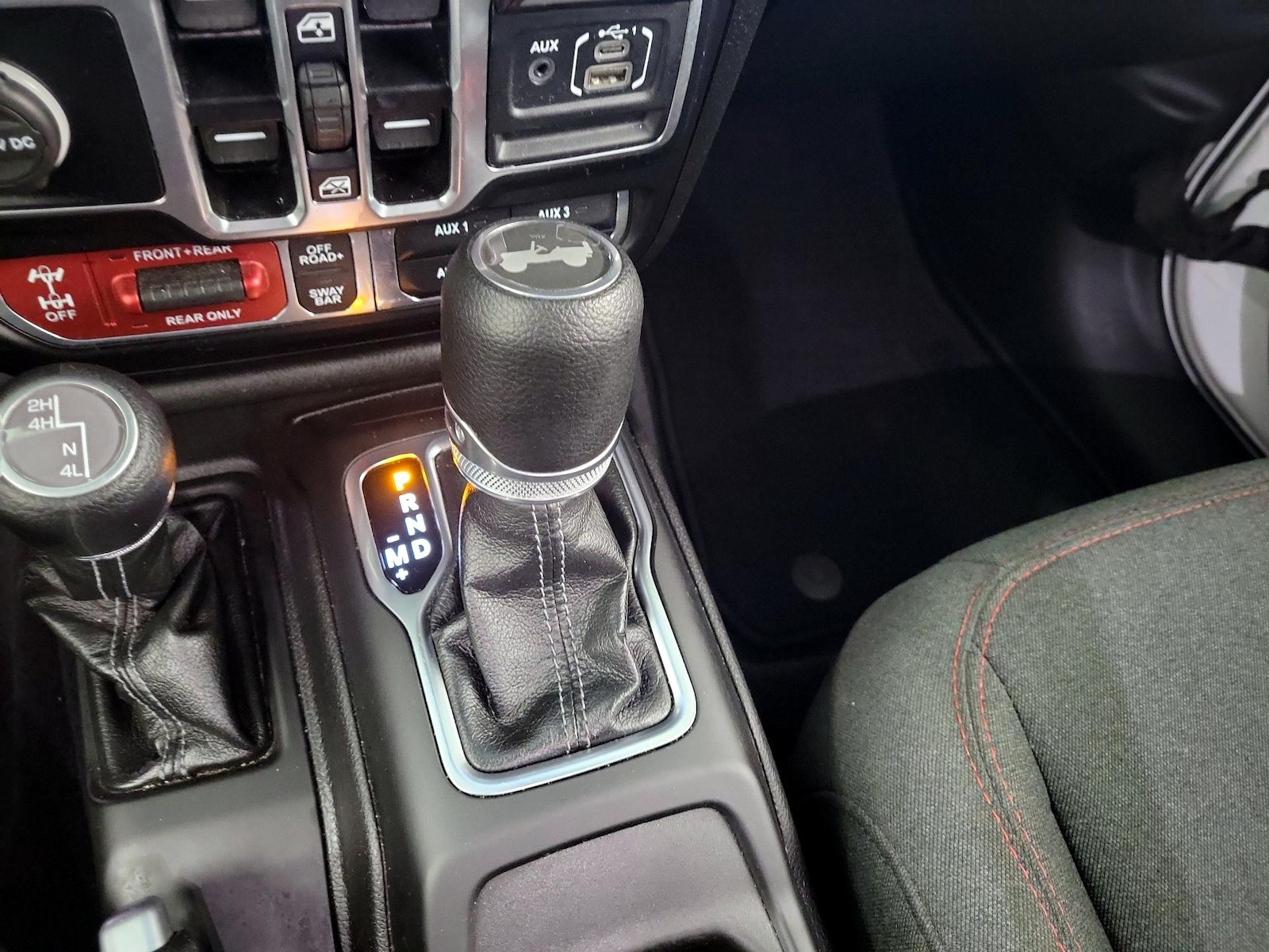2025 Jeep Wrangler 4-Door Rubicon - Photo 16