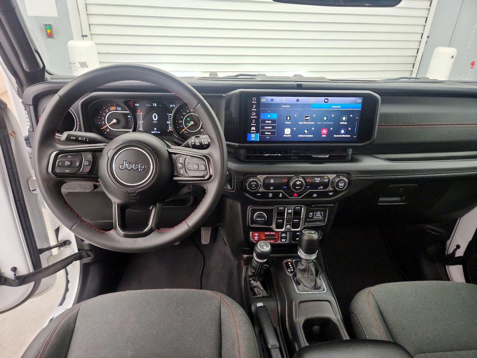 2025 Jeep Wrangler 4-Door Rubicon - Photo 10