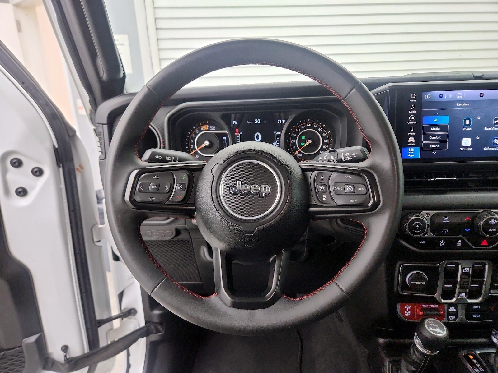 2025 Jeep Wrangler 4-Door Rubicon - Photo 11