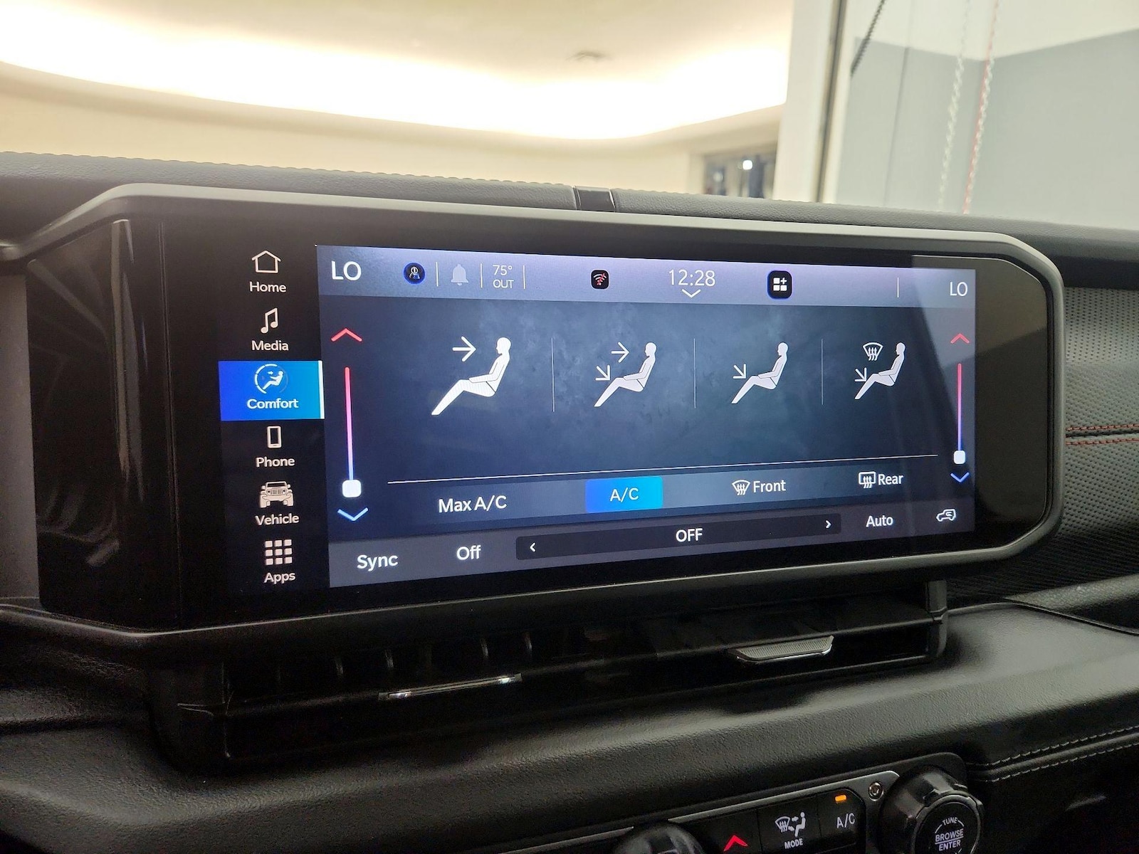2025 Jeep Wrangler 4-Door Rubicon - Photo 17