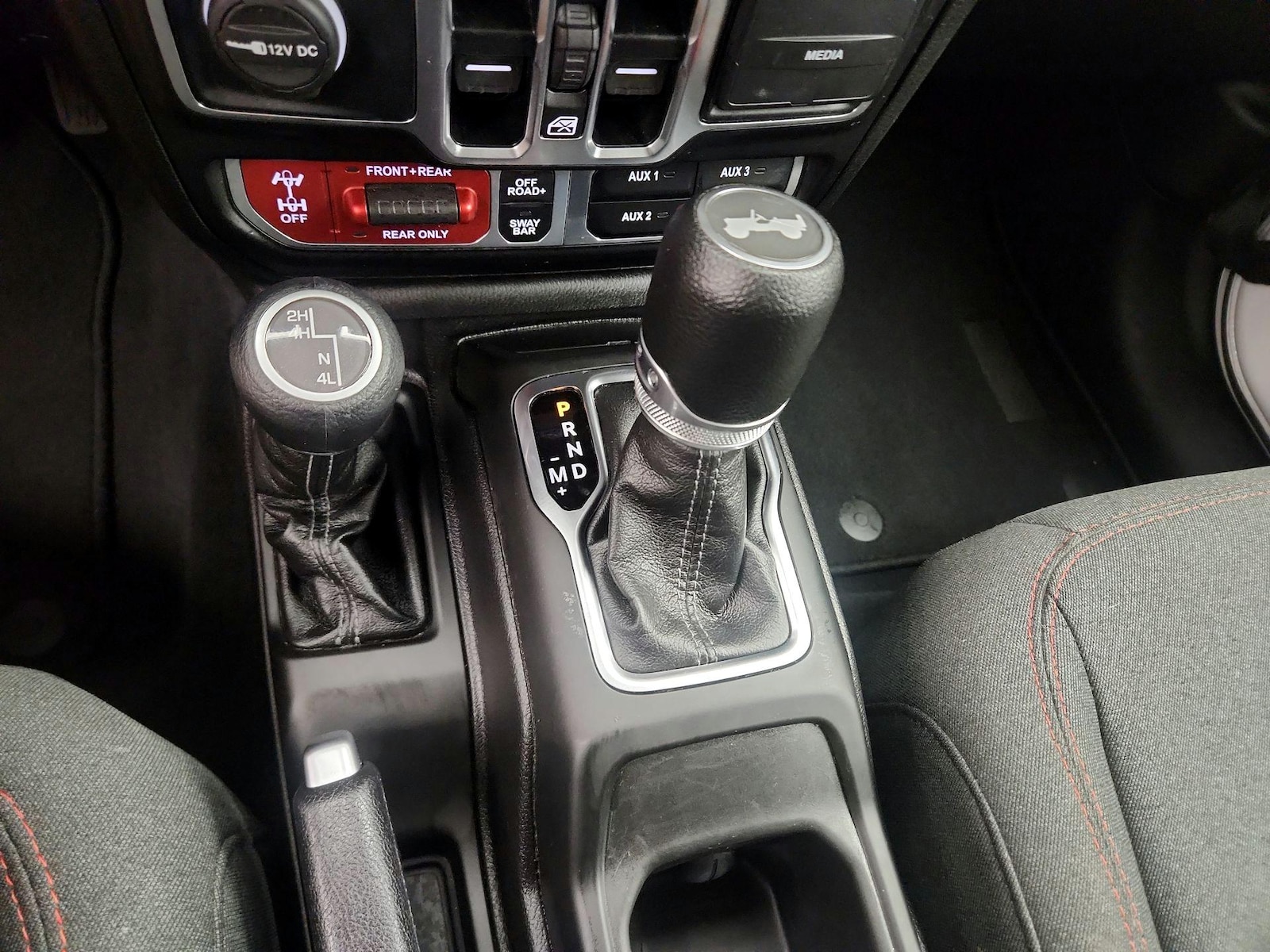 2025 Jeep Wrangler 4-Door Rubicon - Photo 18