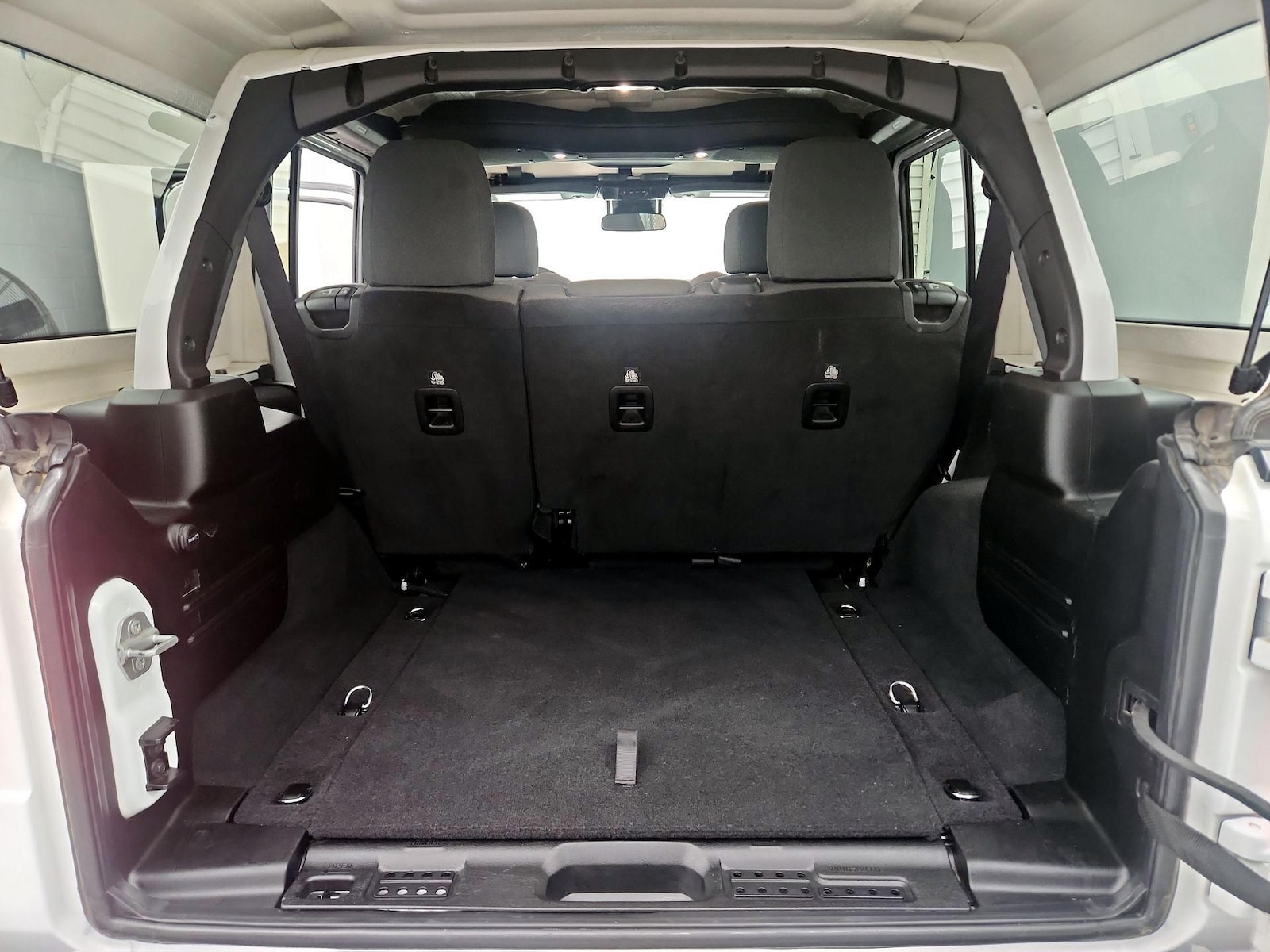 2025 Jeep Wrangler 4-Door Rubicon - Photo 21