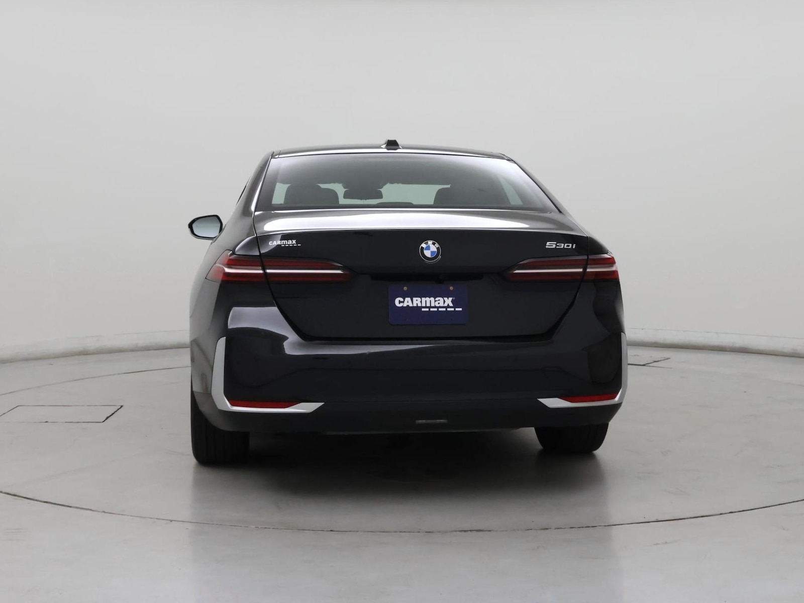 2026 BMW 5 Series 530i - Photo 7