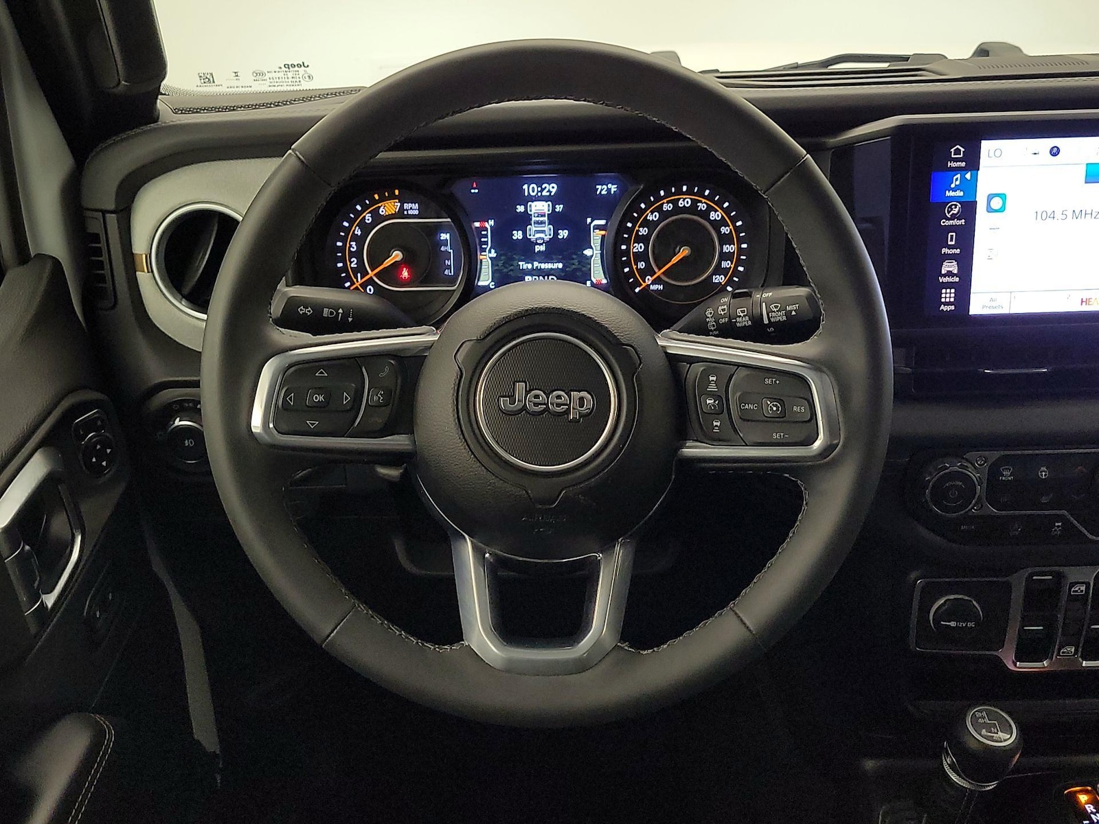 2025 Jeep Wrangler 4-Door Sahara - Photo 11