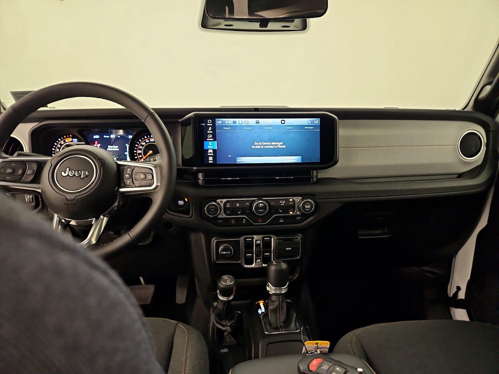 2026 Jeep Wrangler 4-Door Sahara - Photo 10