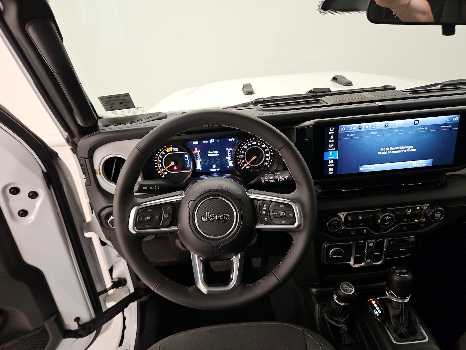 2026 Jeep Wrangler 4-Door Sahara - Photo 11